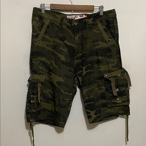 Men's Huntington Beach Club Camouflage Cargo Shorts 34